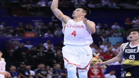 青岛海牛与河南过家家半场战平0-0，比赛进程平淡无奇